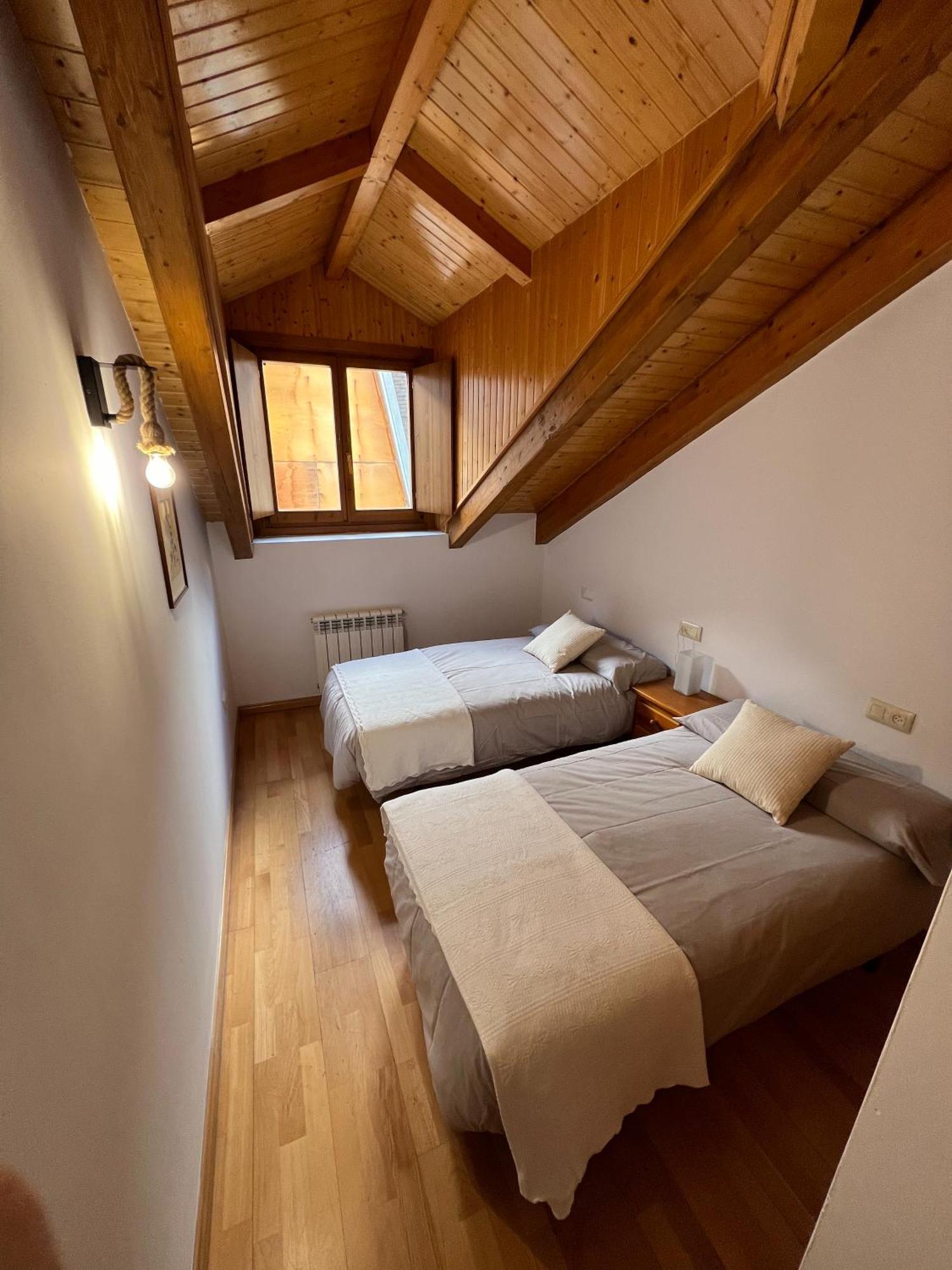 Casa La Muga Apartamento Benasque Exterior foto